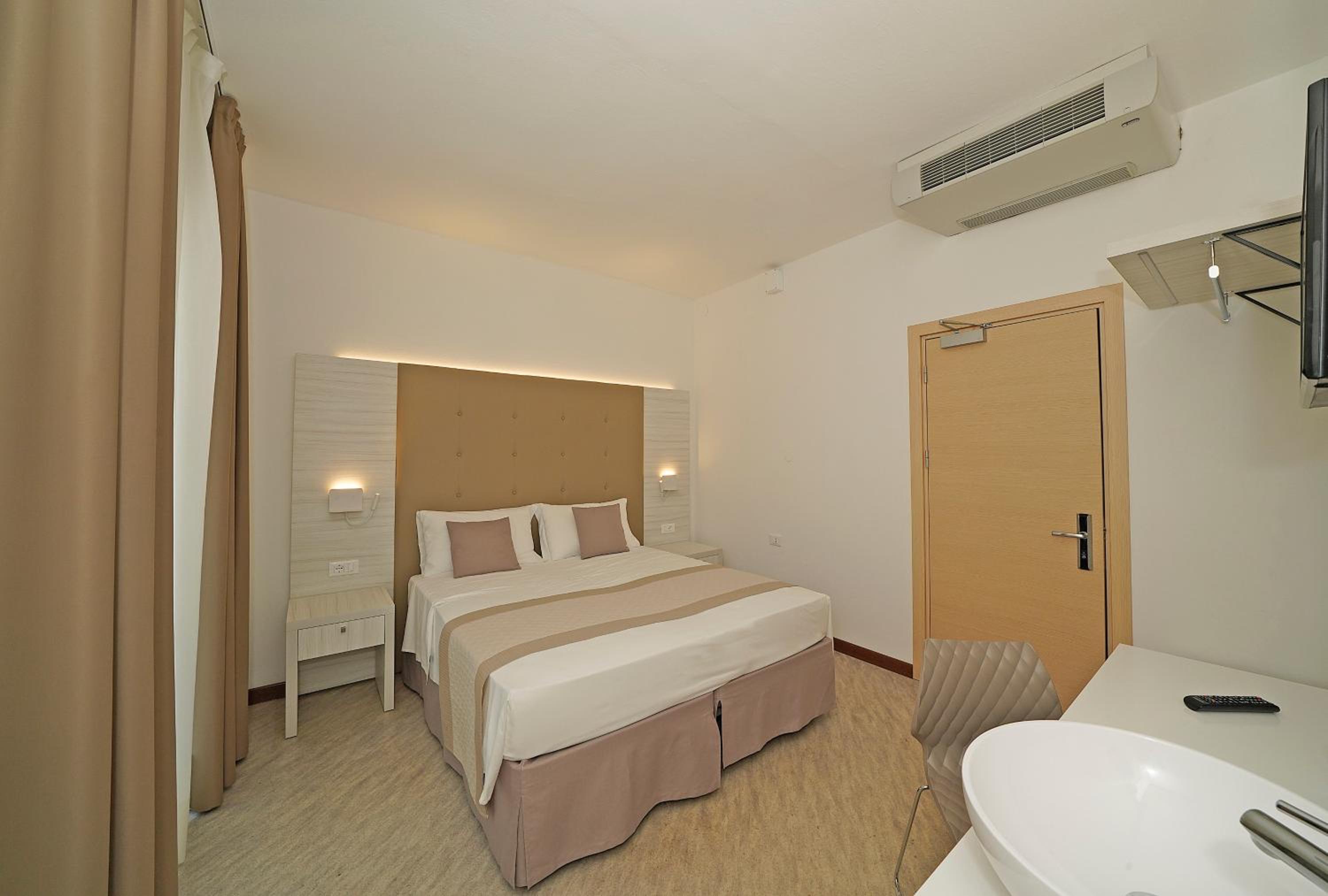 hotel strand a frontemare