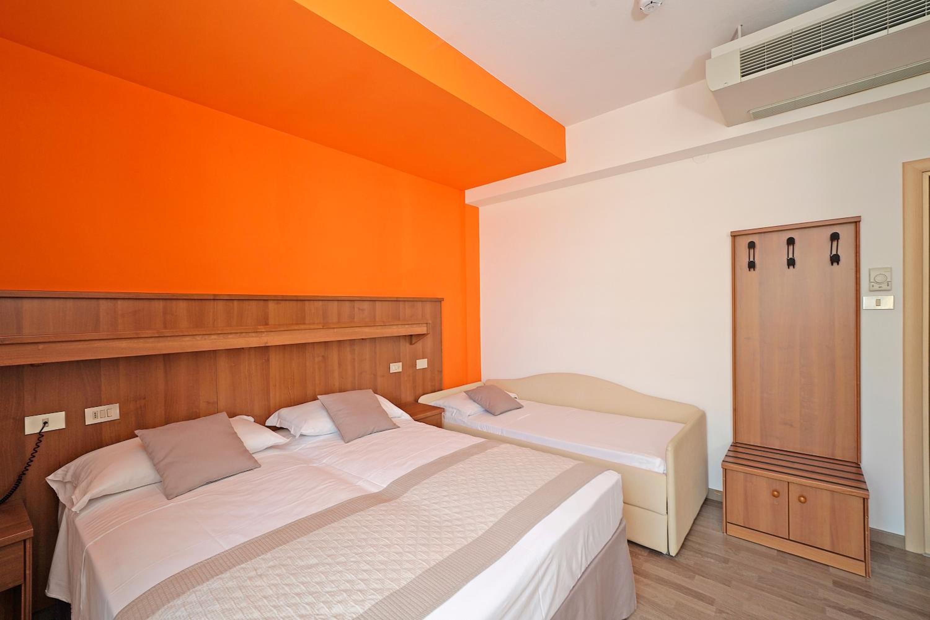 hotel strand a frontemare