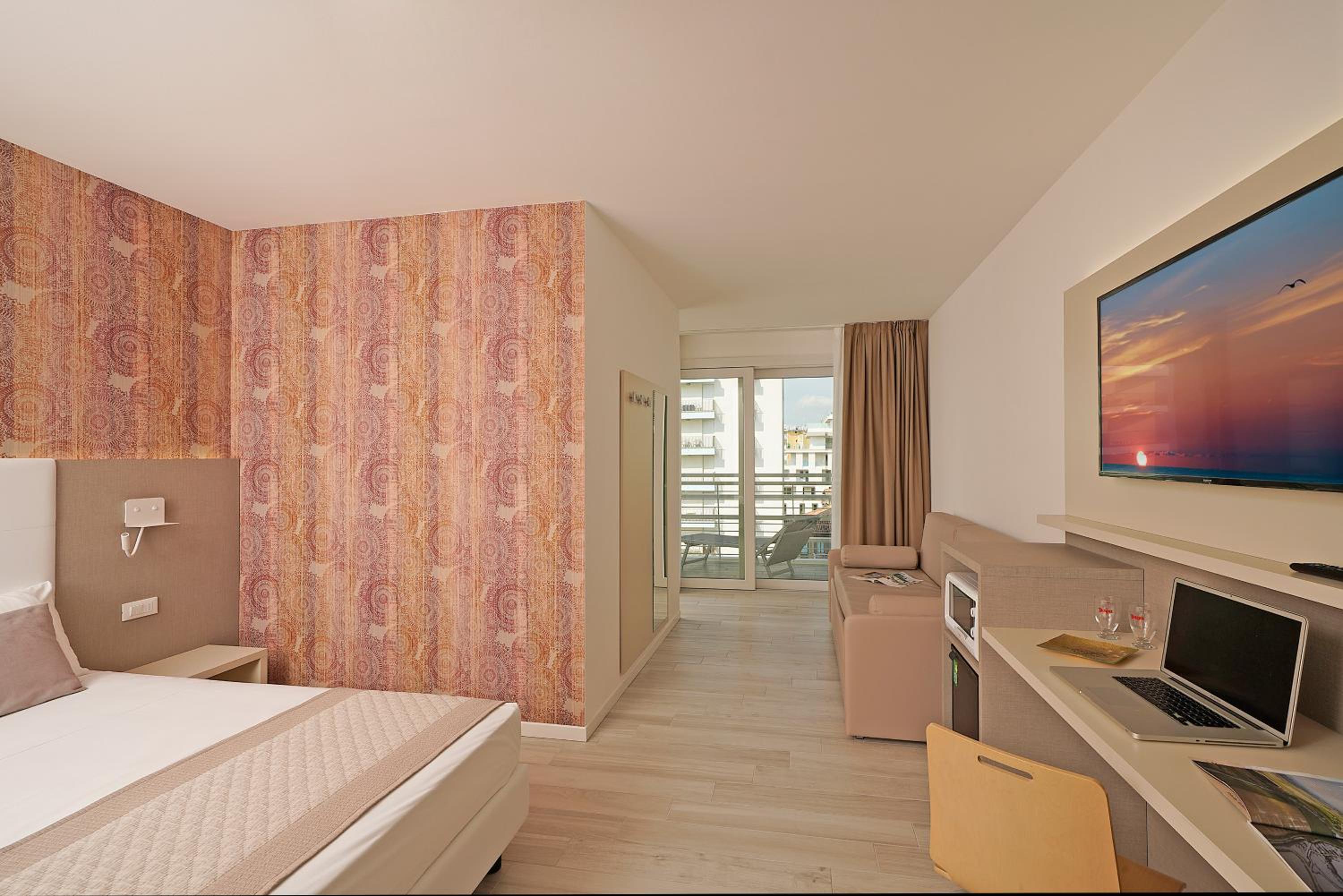 hotel strand a frontemare