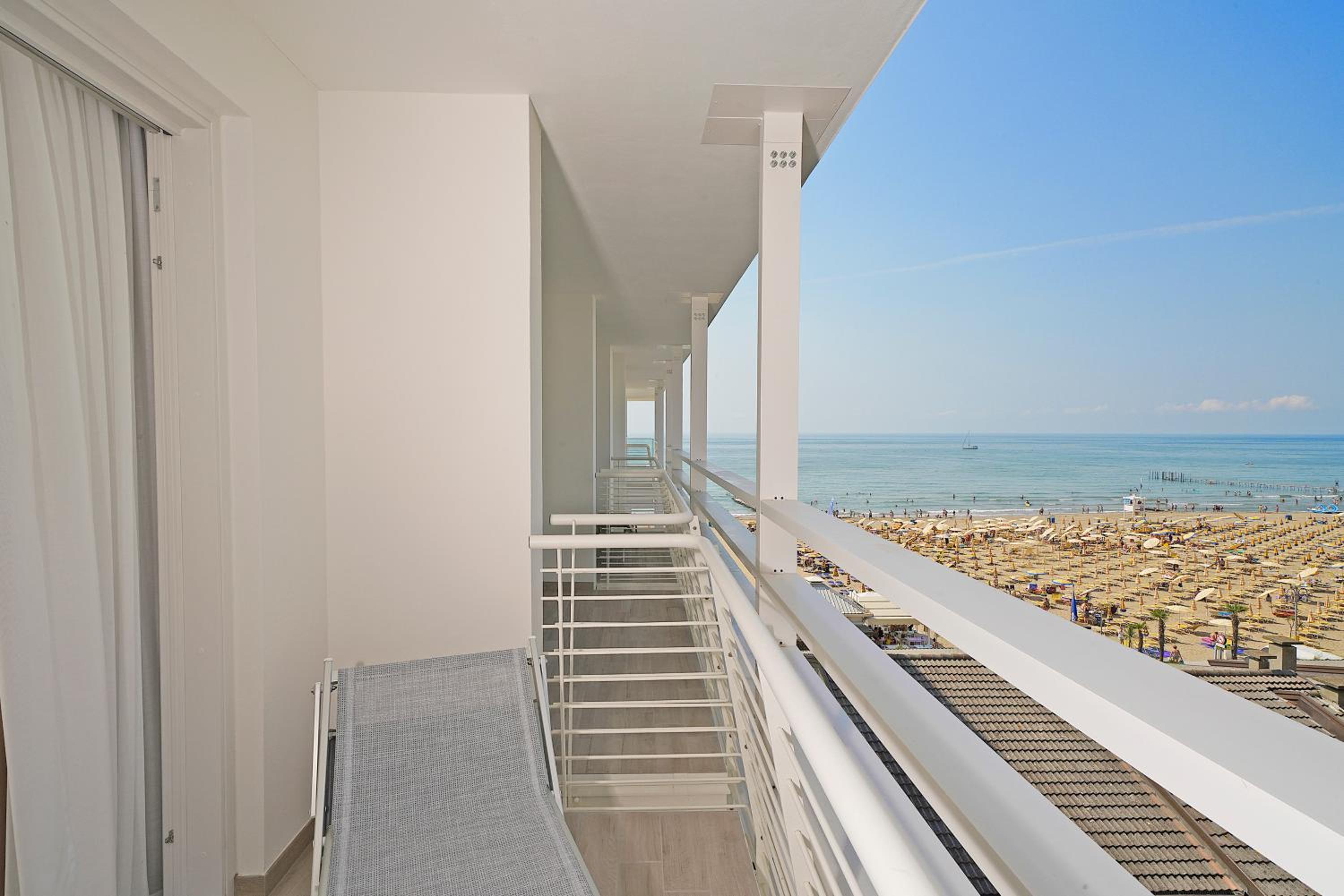 hotel strand a frontemare