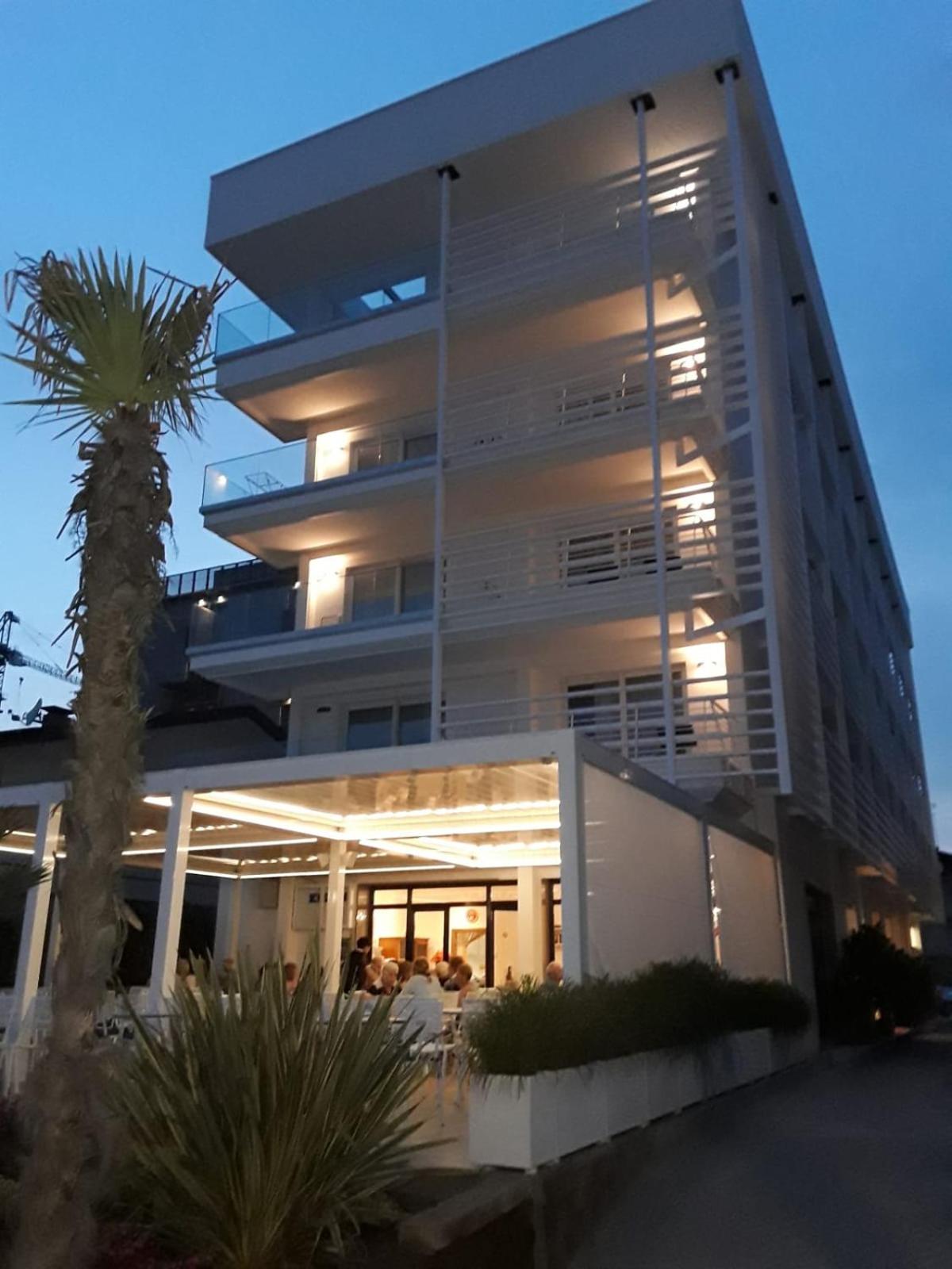 hotel strand a frontemare