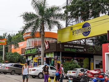 mactan district budgetel lapu lapu cebu hostel