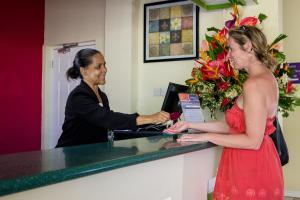 Bay Gardens Inn,Ciceron>>Castries,3 star