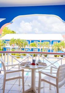 Bay Gardens Inn,Ciceron>>Castries,3 star