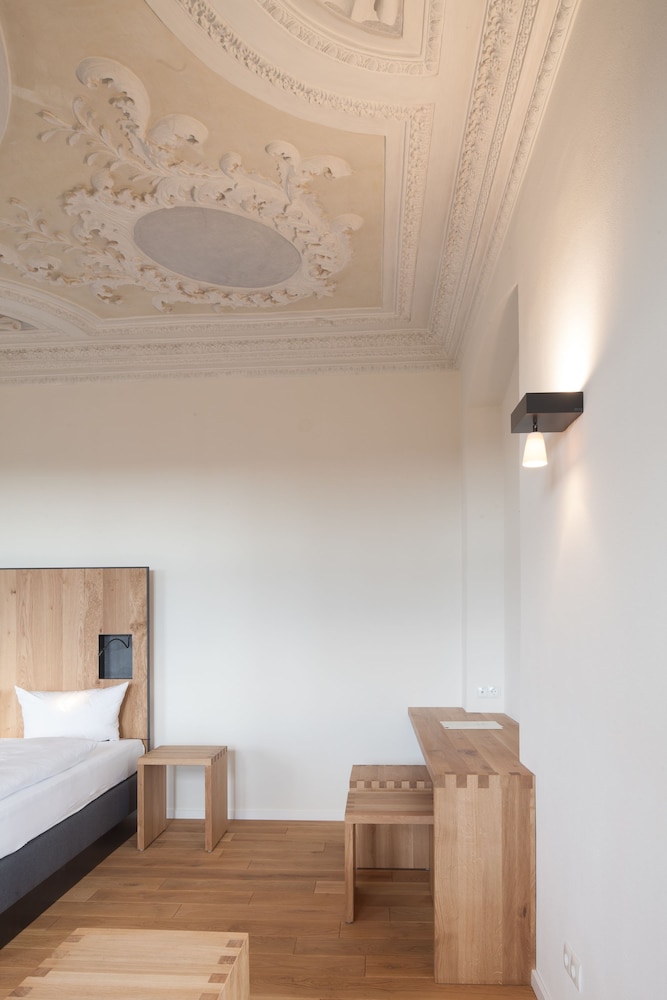 kloster holzen hotel