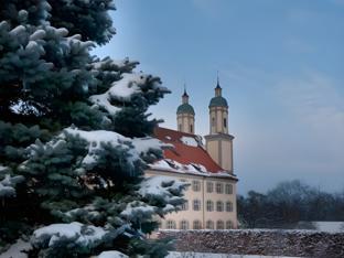 kloster holzen hotel