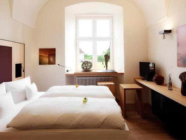 kloster holzen hotel