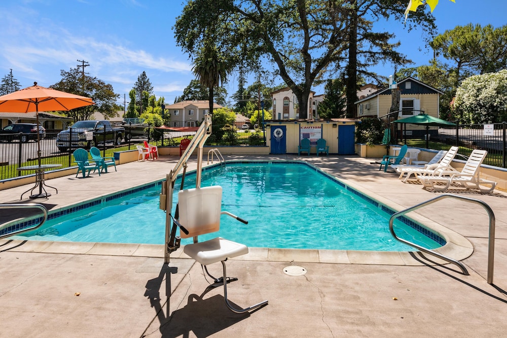 skylark shores resort