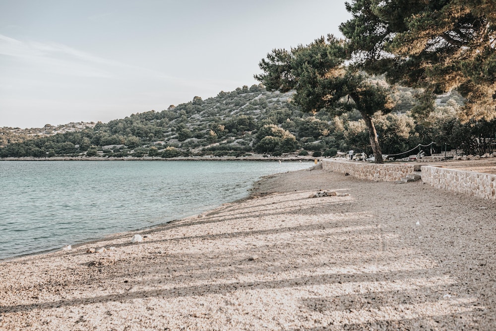 colentum resort murter