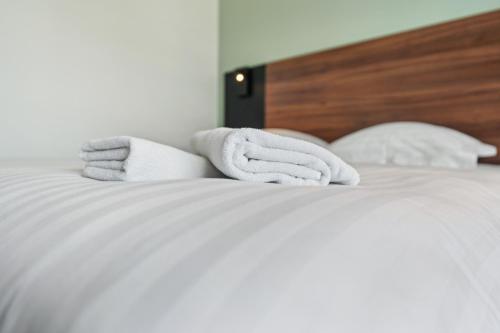 hotel akena pierrelaye