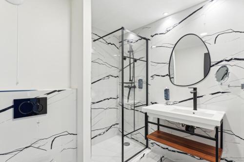 hotel akena pierrelaye