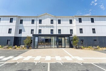 hotel akena pierrelaye