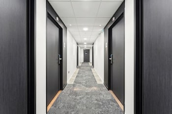 hotel akena pierrelaye