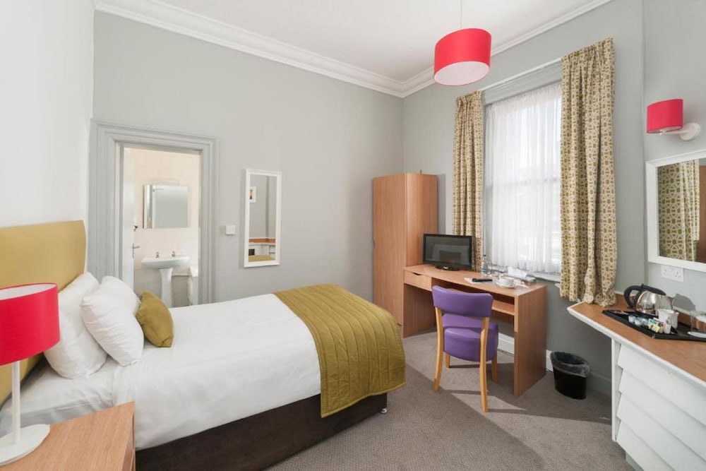 the caledonian torbay hotel