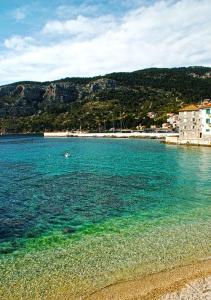 mira sea front guesthouse