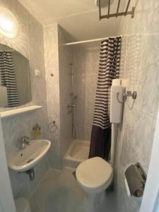 mira sea front guesthouse