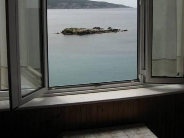 mira sea front guesthouse