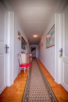 mira sea front guesthouse