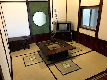 guesthouse wasabi hostel