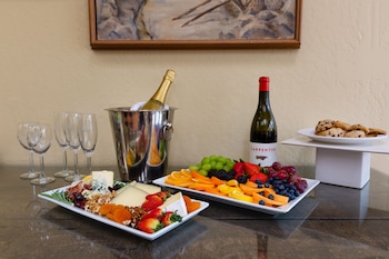 Healdsburg Inn On The Plaza, A Four Sisters Inn,Sonoma>>Healdsburg,3.5 star