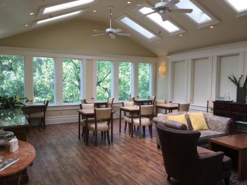 healdsburg inn on the plaza a four sisters inn