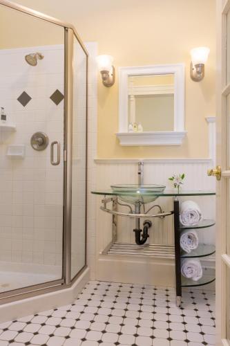 healdsburg inn on the plaza a four sisters inn