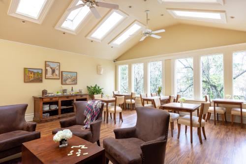 healdsburg inn on the plaza a four sisters inn