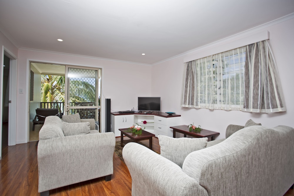 moana sands beachfront villas