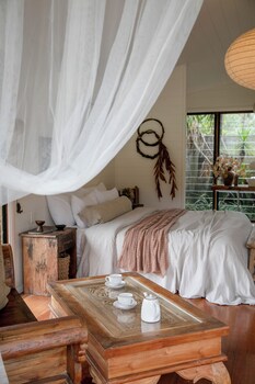 the boathouses at leaves and fishes