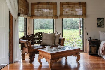 the boathouses at leaves and fishes