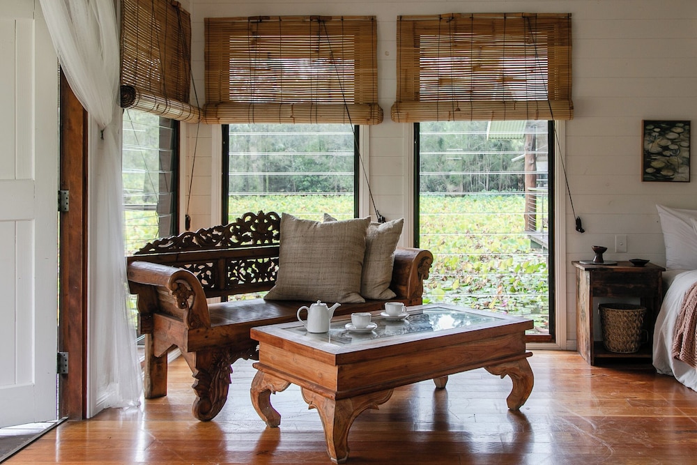 the boathouses at leaves and fishes