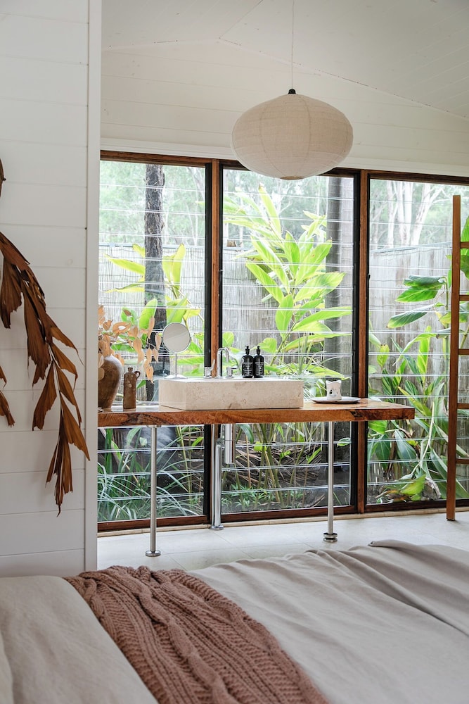 the boathouses at leaves and fishes