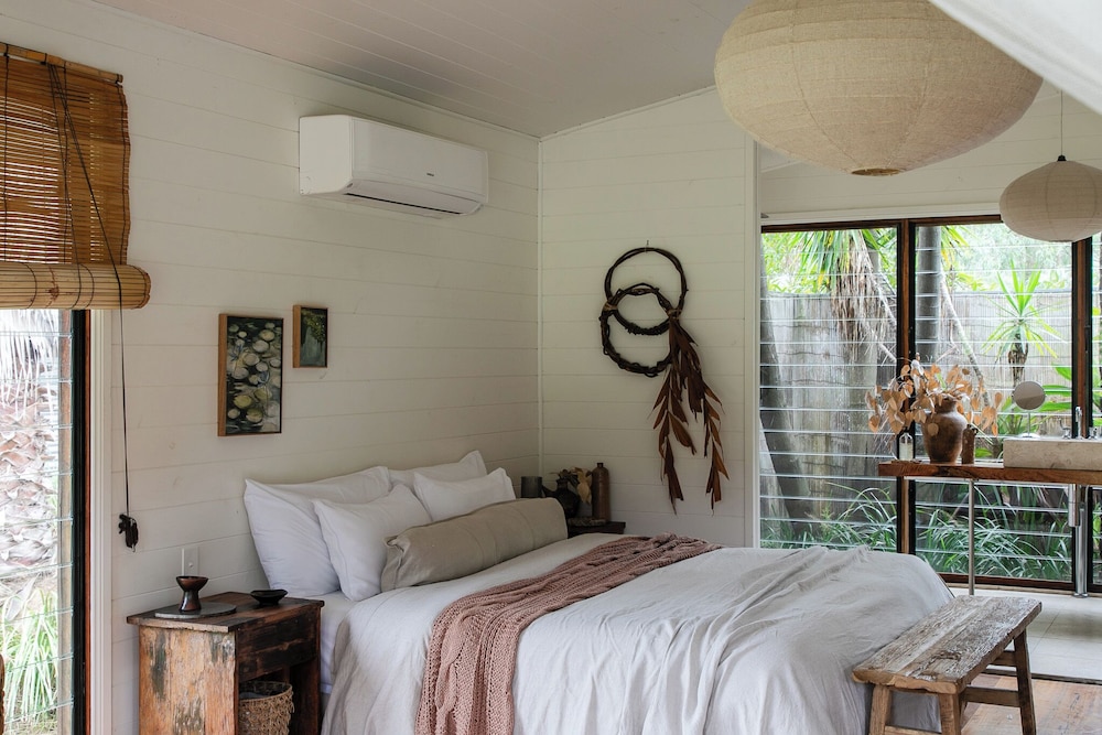 the boathouses at leaves and fishes