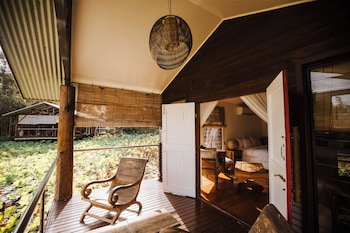 the boathouses at leaves and fishes
