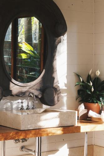 the boathouses at leaves and fishes