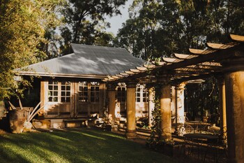 the boathouses at leaves and fishes