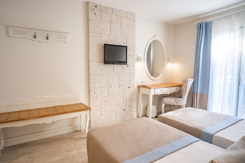 mark warner phokaia beach resort