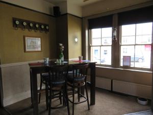 the queens arms hotel