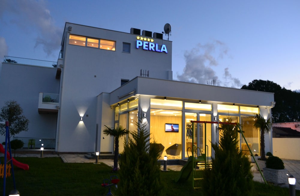 perla luxury