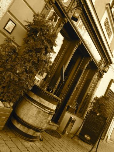 pension and restaurant atmosfera