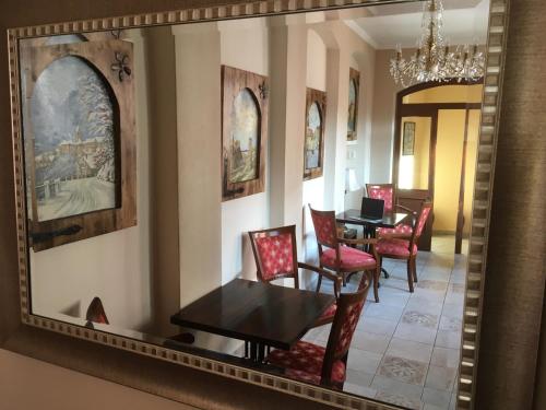 pension and restaurant atmosfera