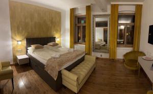 Pension & Restaurant Atmosféra,Loket>>Karlovy Vary,3 star