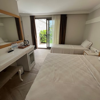 as hotel cesme