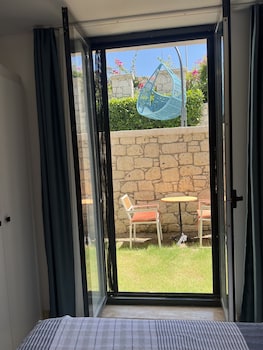 amour alacati butik otel