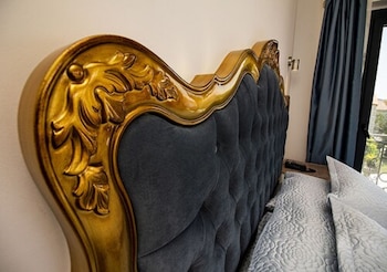 amour alacati butik otel