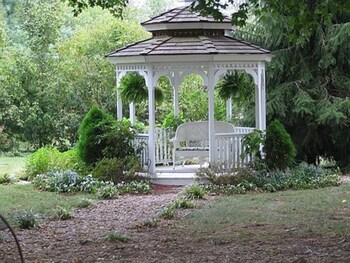 1851 historic maple hill manor bandb