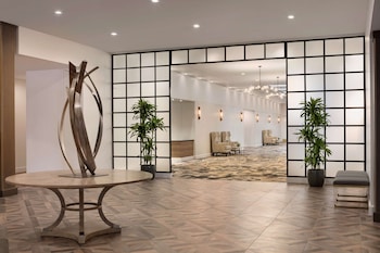 Doubletree By Hilton Canton Downtown,Alliance>>Akron,4 star