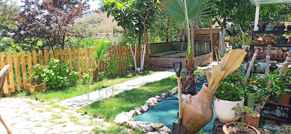 swiss eviniz hotel adults only