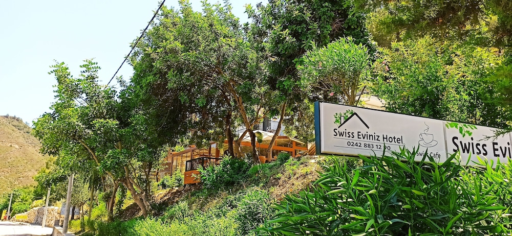 swiss eviniz hotel adults only