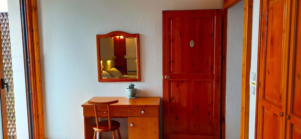 swiss eviniz hotel adults only